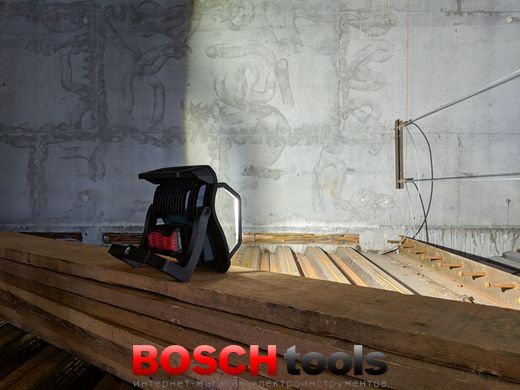 Акумуляторний ліхтар Bosch GLI 18V-4000 C