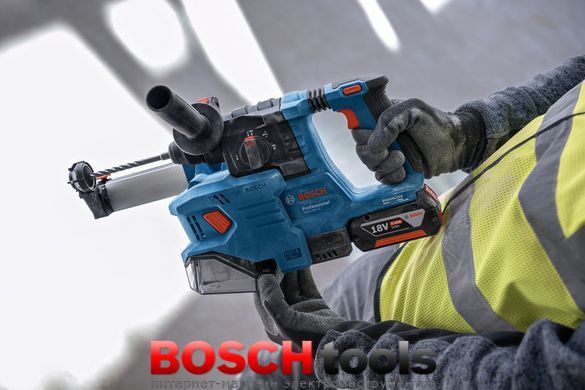 Набір акумуляторних інструментів Bosch Professional: дриль-шурупокрут GSR 18V-65, перфоратор GBH 18V-22, КШМ GWS 18V-8 з 2 акб GBA 18V 5.0 Ah і з/п GAL 18V-40 в 3 кейсах L-BOXX 136
