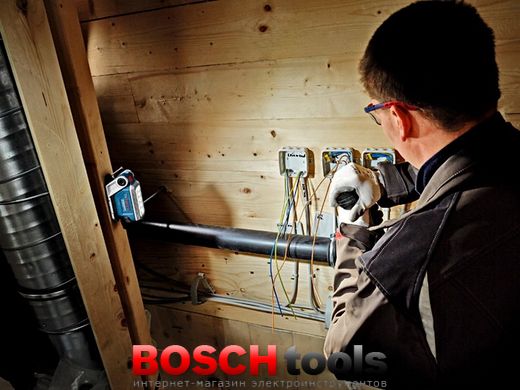 Акумуляторний ліхтар Bosch GLI 12V-330