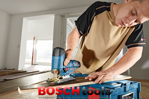 Аккумуляторная лобзиковая пила Bosch GST 12V-70